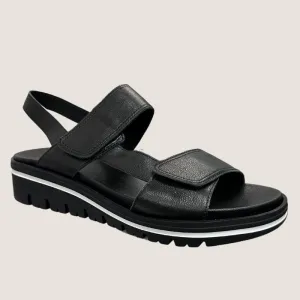 Blanc Et Noir Fussy Sandal