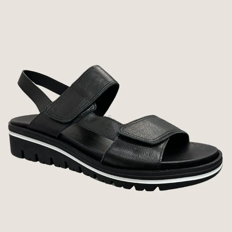 Blanc Et Noir Fussy Sandal