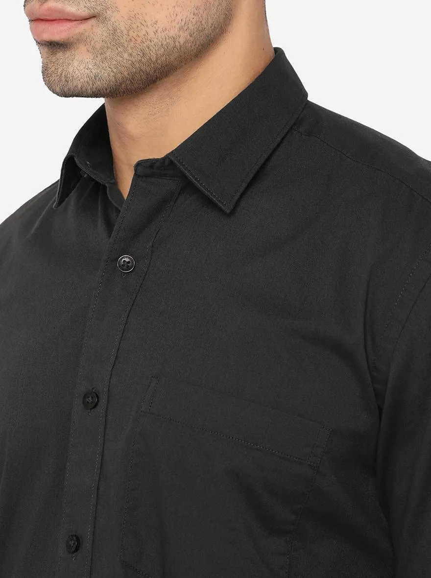 Gull Grey Solid Slim Fit Casual Shirt | JadeBlue