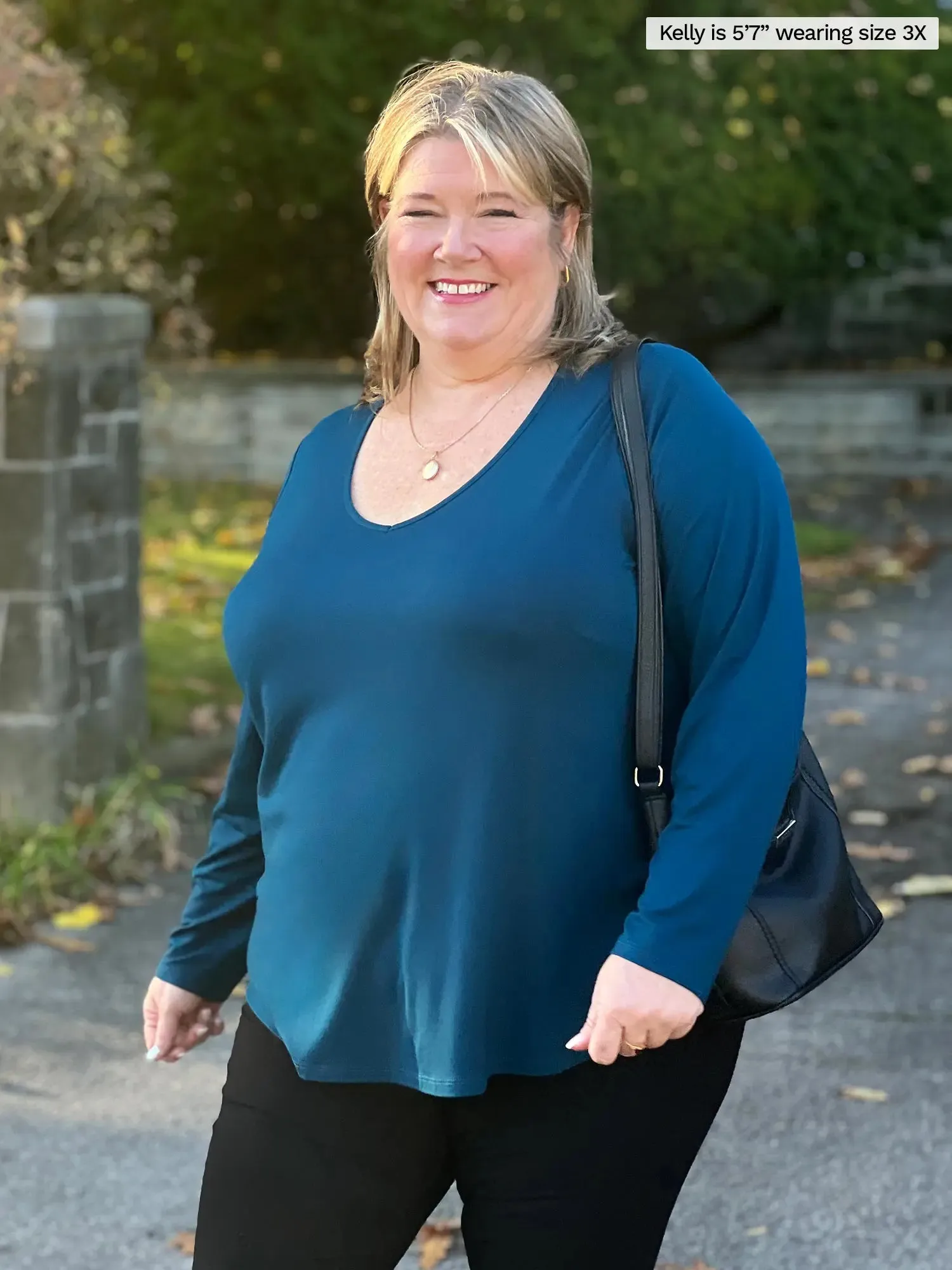 Kita long sleeve v-neck top
